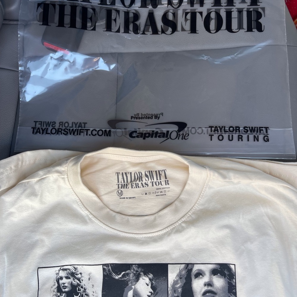 Taylor Swift The Eras Tour Official Merch T-Shirt  Beige Unisex Sz Medium  w/bag